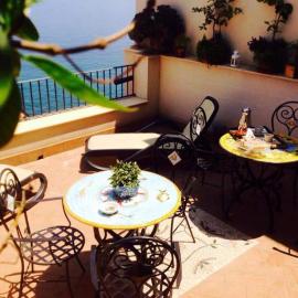 Romeo e Giulietta Scilla, hotel Scillában