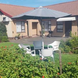 Garden Cluster Home in Edenvale, hotel a Edenvale