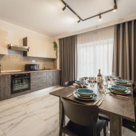 NEW - Only Suites Unit 3 Modern 2-Bedroom apartment with common heated Jacuzzi by SF Homes