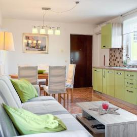 Beautiful Apartment In Belej With Wifi, hotell i Belej