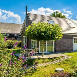 Camping 2000 - Vakantiewoning XL, hótel í Osečná