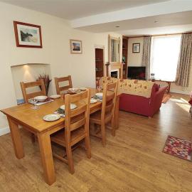 2 Bed in Mumbles oc-hh120