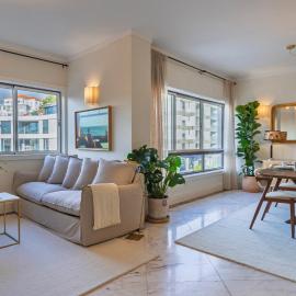 Estoril Upscale Apartment with Pool by LovelyStay