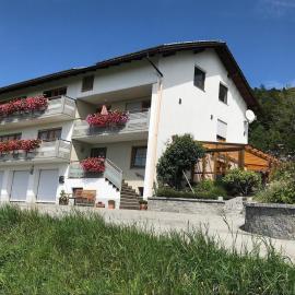 Ferienwohnung Hirtreiter, hotel en Lalling