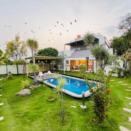 Paradise Pool Villa by StayJadePool30min E-city, hotel i Hosur