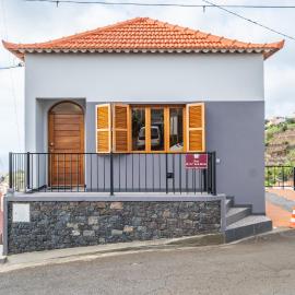 Casa da Feira - Located in a peaceful Calheta area with sea views โรงแรมในกัลเลตา