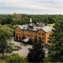 Hotel Montfort: Nicolet şehrinde bir otel