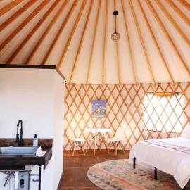 Johnny Yurts, hotel in Johnson City
