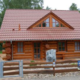 Naturstamm Ferienhaus, hotel a Trassenheide