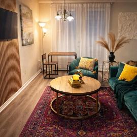 Modern Condo Prime Area 1 min to Beale Street Gated Parking
