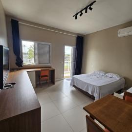 Suite Privativa Prox Sesc Bertioga Ar WiFi Frigobar 01, hotel en Bertioga