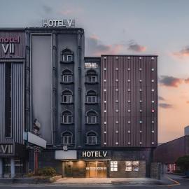 V Hotel, hotel Kumiban