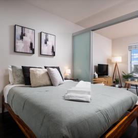 Cozy in Queen Anne - 94 Walk Score - Free Parking