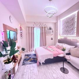 Fyangz Mini Karaoke Condo Staycation, hotelli kohteessa Minglanilla