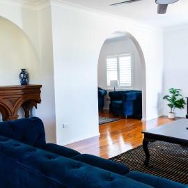 The Founders House Bold 4BR Retreat Muswellbrook, Hotel in Muswellbrook