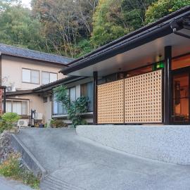 Ayameya Ryokan, Hotel in Nakanojo