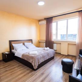 MBM Hotel, hotel em Yerevan