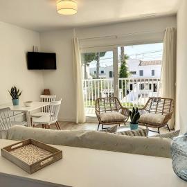 Ses Salines Apartments Cabra Salada, hotel v destinaci Fornells