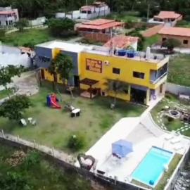 Estalagem Solar das Dunas，Pirambu的飯店
