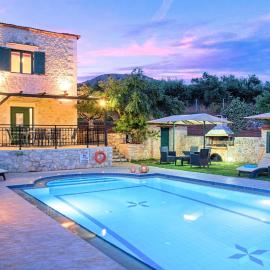 Holiday Home für 12 Personen in Chania- Kreta - West-Kreta by Interhome