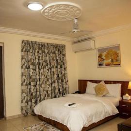 Selwilliam Hotel Limited, hotel en Trofwi