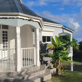 Maison Cécilia vue sur les saintes, hotel i Trois-Rivières