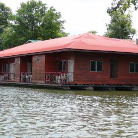 VN Guesthouse, hotel di Kanchanaburi