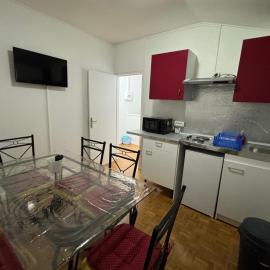 Appartement bien situé pour groupe ou famille, Hotel in Louvres