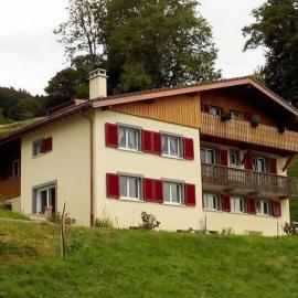 Apartment im Bauernhaus by Interhome, hotel Chardonne-ban