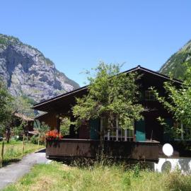 Holiday Home Ferien Cottage Flüehblüemli by Interhome، فندق في ستيتشيلبيرغ