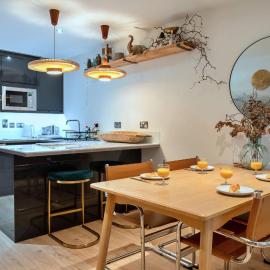 Finest Retreats - Plymouth City Apartment