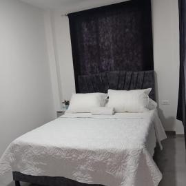 Hotel y ApartaHotel HyL Simijaca, hotel a Simijaca