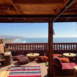 Ocean Nomads hostel Taghazout: Taghazout şehrinde bir otel