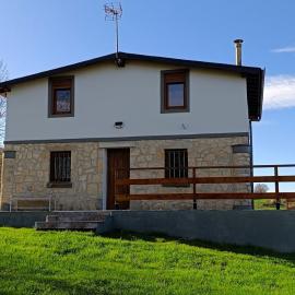 La Tadorna, hotel v mestu Suances