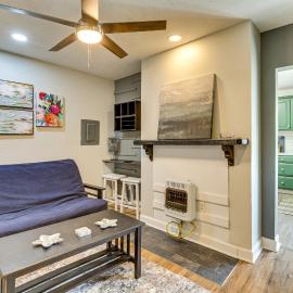 Close to Camden Clark: Central Parkersburg Condo, hotel a Parkersburg