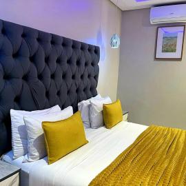 Swiss Guest Lodge, hotell sihtkohas Boksburg
