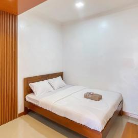 Homestay Syariah Cahaya Panca Arga near Grand Artos Mall Mitra RedDoorz, Hotel in Sumberrejo