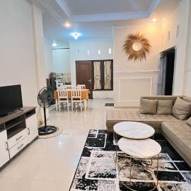 Teem Living Jogja, hotel in Jejeran