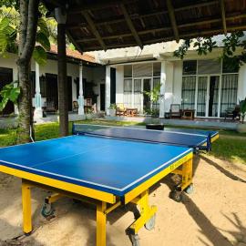 Lotus Surf House: Midigama East şehrinde bir otel