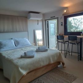 Above Artemis Studio Near Athens Airport, hotel u gradu 'Artemida'