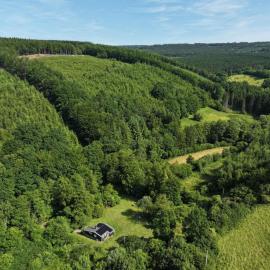 Chalet Woodyoustay, viešbutis mieste Tė