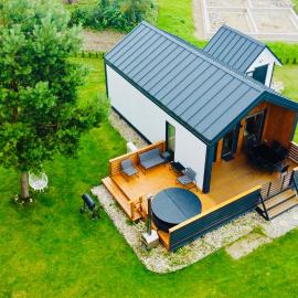 Chill House, hotel u gradu Anikščiai