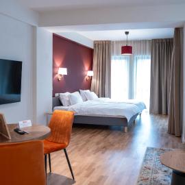 Habitat Suites - Modern Apartments with Terraces and Free Parking