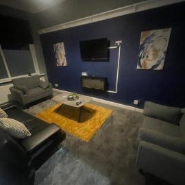 Affordable Luxury 3 Stunning Two Bed Apartment Sunderland close to City centre Hospital Crown Works Studio and Nissan