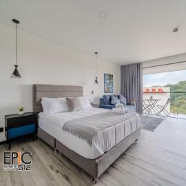 Epic Suite 512 Deluxe Airport