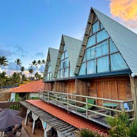 Pousada Beach House Coqueirinho, hotelli kohteessa Jacumã