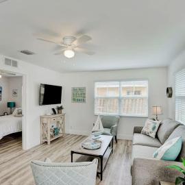 Beach Escape One Block from the Beach – hotel w mieście Pompano Beach