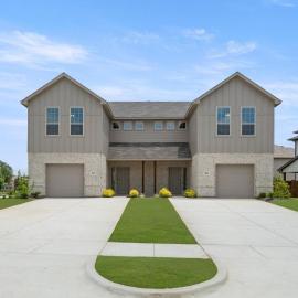 Super Spacious 6 Bedroom New Home, ξενοδοχείο σε Ντέντον