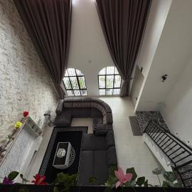 Luxury House Panoramic Views and Elegant Comfort, hotel in Batu Gajah