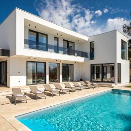 Modern villa Gloria with pool in Vabriga